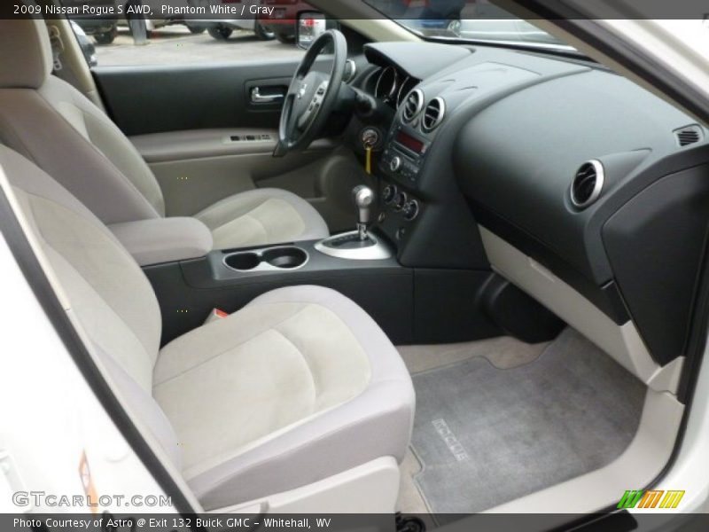 Phantom White / Gray 2009 Nissan Rogue S AWD