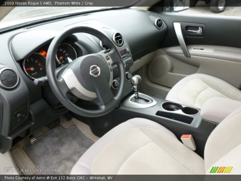 Phantom White / Gray 2009 Nissan Rogue S AWD