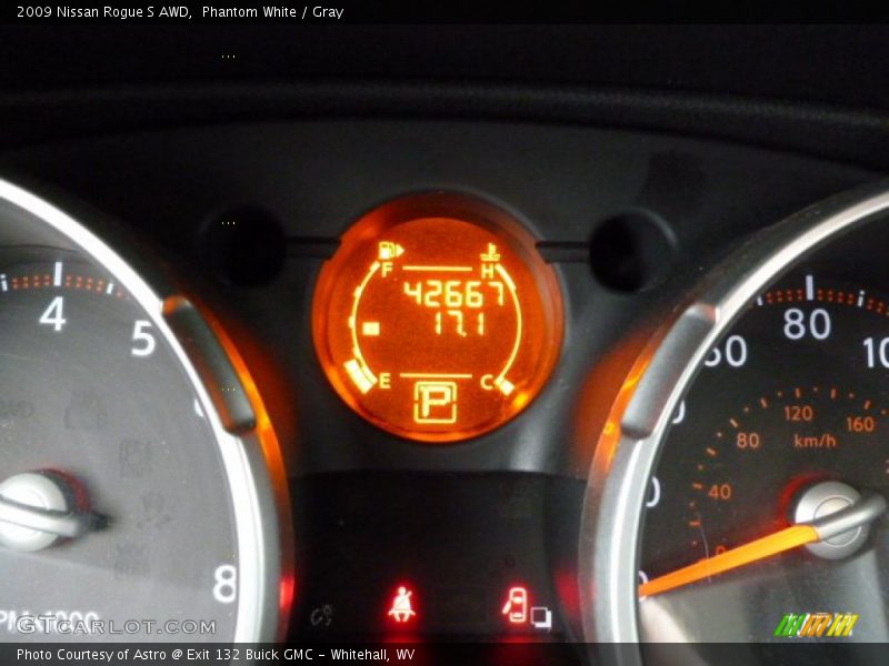 Phantom White / Gray 2009 Nissan Rogue S AWD