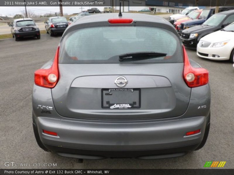 Gun Metallic / Black/Silver Trim 2011 Nissan Juke S AWD