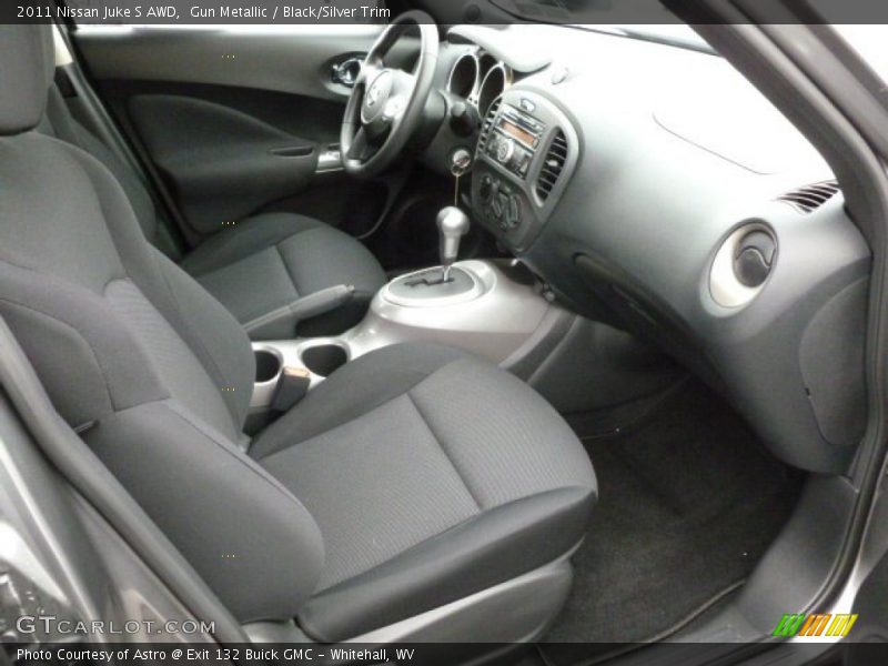 Gun Metallic / Black/Silver Trim 2011 Nissan Juke S AWD