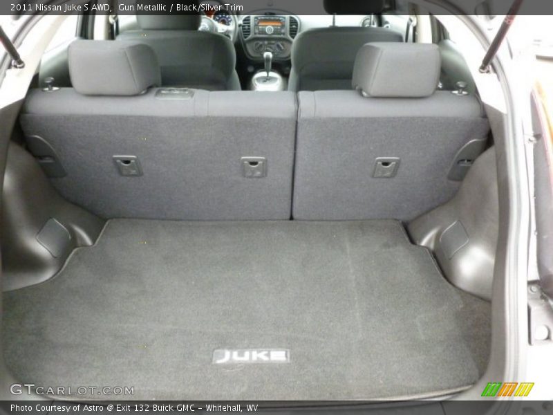 Gun Metallic / Black/Silver Trim 2011 Nissan Juke S AWD