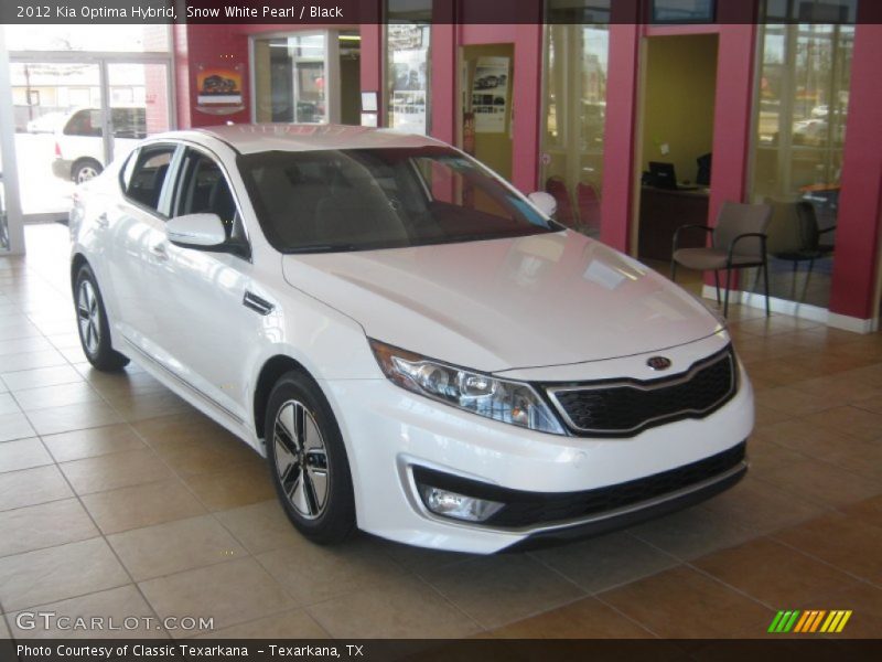 Front 3/4 View of 2012 Optima Hybrid