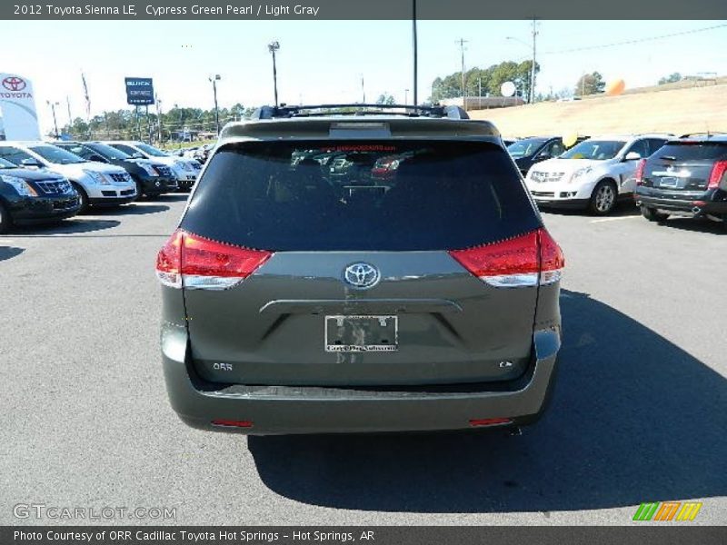 Cypress Green Pearl / Light Gray 2012 Toyota Sienna LE