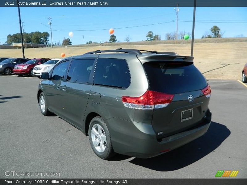 Cypress Green Pearl / Light Gray 2012 Toyota Sienna LE