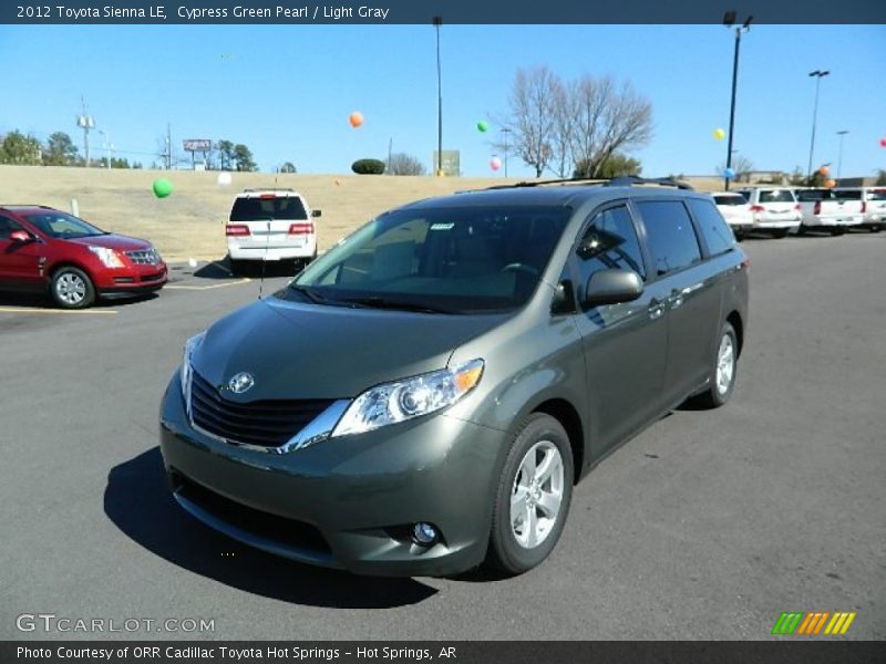 Cypress Green Pearl / Light Gray 2012 Toyota Sienna LE
