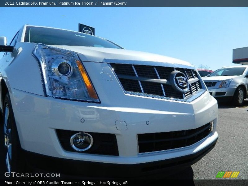 Platinum Ice Tricoat / Titanium/Ebony 2012 Cadillac SRX Premium