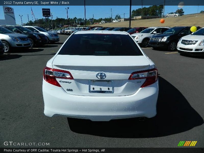Super White / Black 2012 Toyota Camry SE