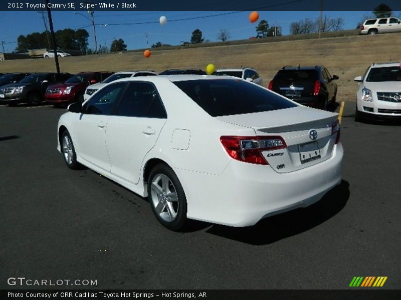 Super White / Black 2012 Toyota Camry SE