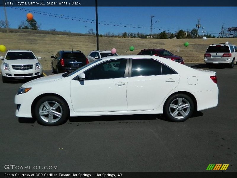 Super White / Black 2012 Toyota Camry SE