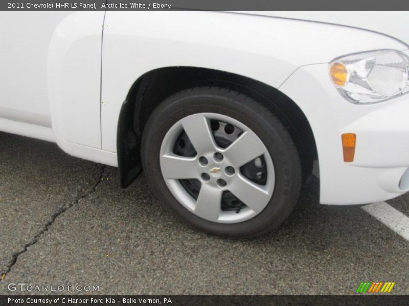 Arctic Ice White / Ebony 2011 Chevrolet HHR LS Panel