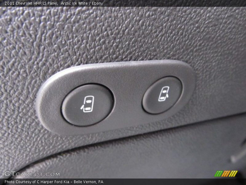 Arctic Ice White / Ebony 2011 Chevrolet HHR LS Panel