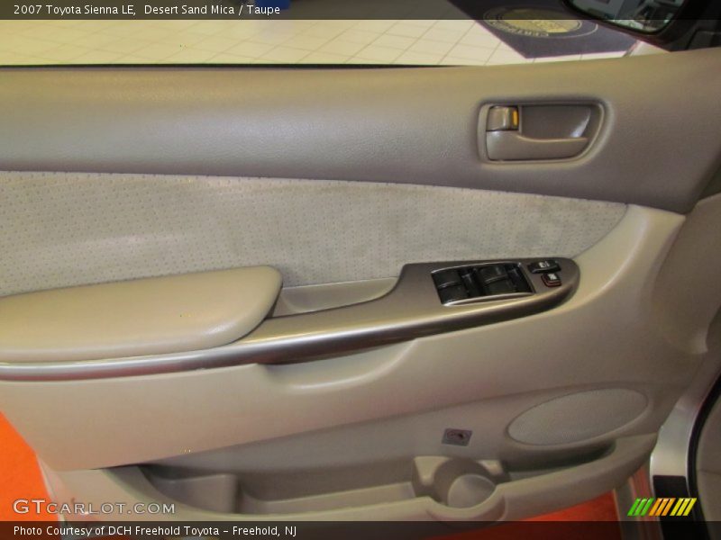 Desert Sand Mica / Taupe 2007 Toyota Sienna LE