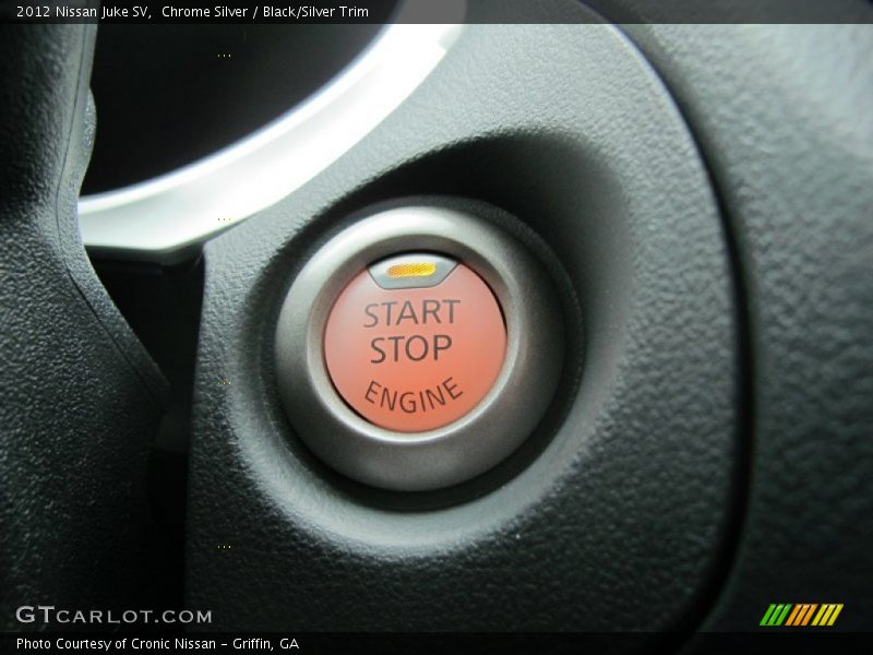 Chrome Silver / Black/Silver Trim 2012 Nissan Juke SV