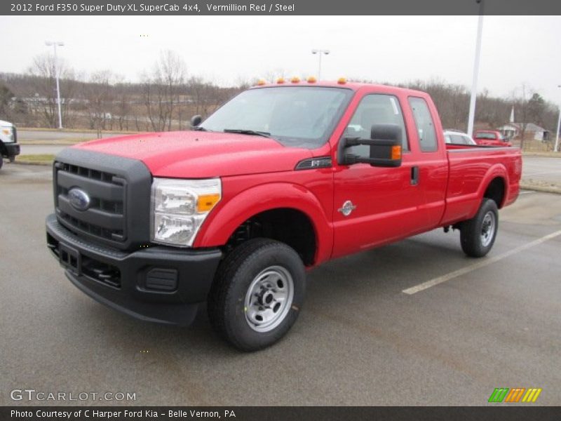 Front 3/4 View of 2012 F350 Super Duty XL SuperCab 4x4