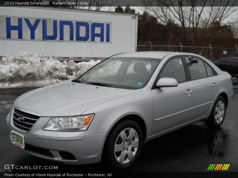 Radiant Silver / Gray 2010 Hyundai Sonata GLS