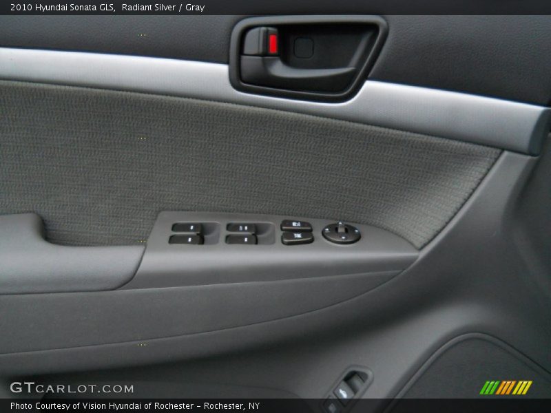Radiant Silver / Gray 2010 Hyundai Sonata GLS