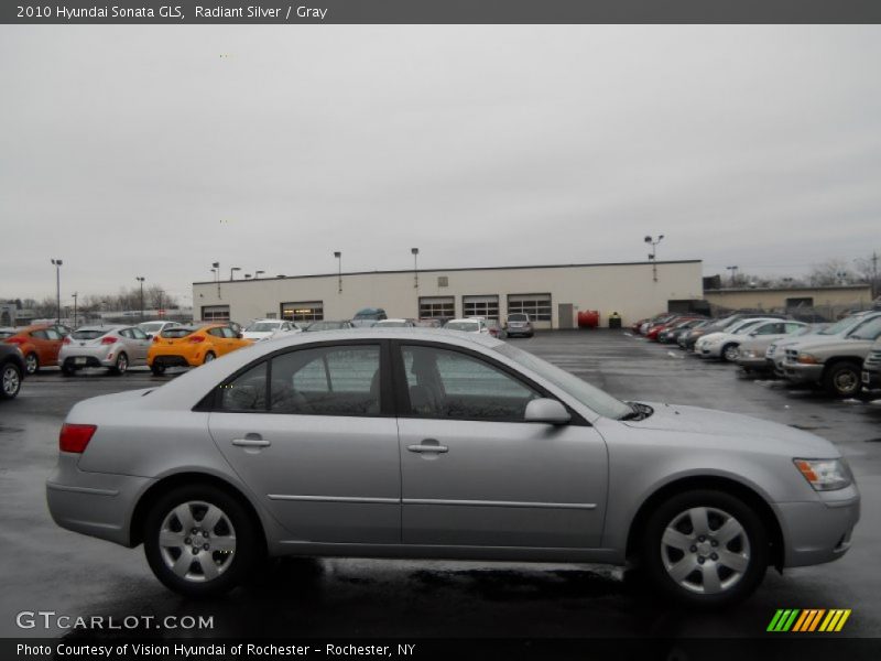 Radiant Silver / Gray 2010 Hyundai Sonata GLS