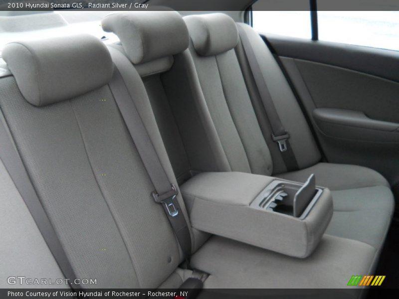 Radiant Silver / Gray 2010 Hyundai Sonata GLS