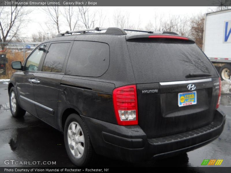 Galaxy Black / Beige 2007 Hyundai Entourage Limited