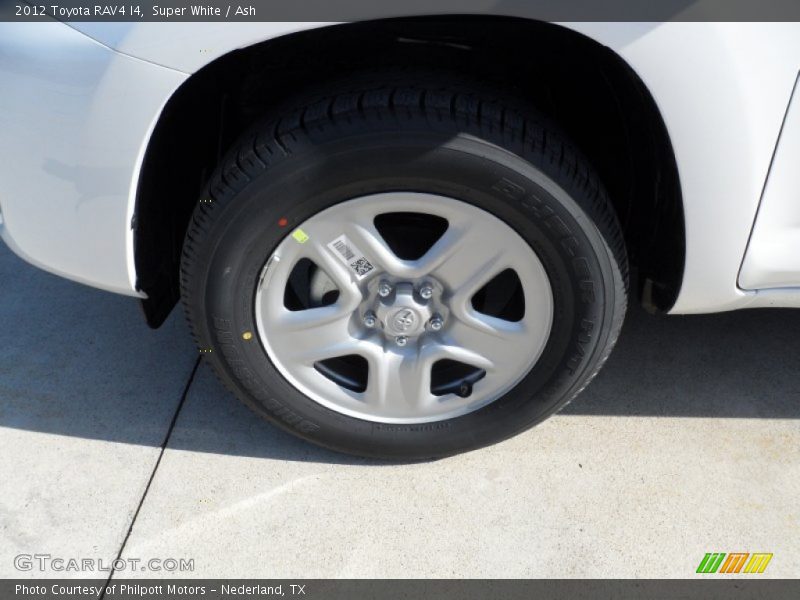 Super White / Ash 2012 Toyota RAV4 I4
