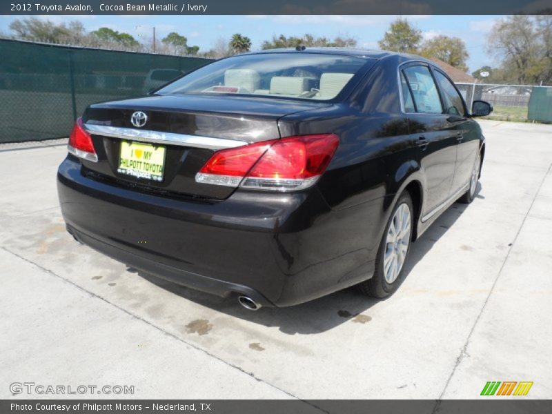 Cocoa Bean Metallic / Ivory 2012 Toyota Avalon