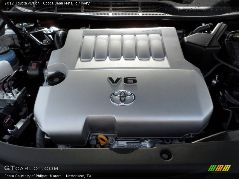 Cocoa Bean Metallic / Ivory 2012 Toyota Avalon