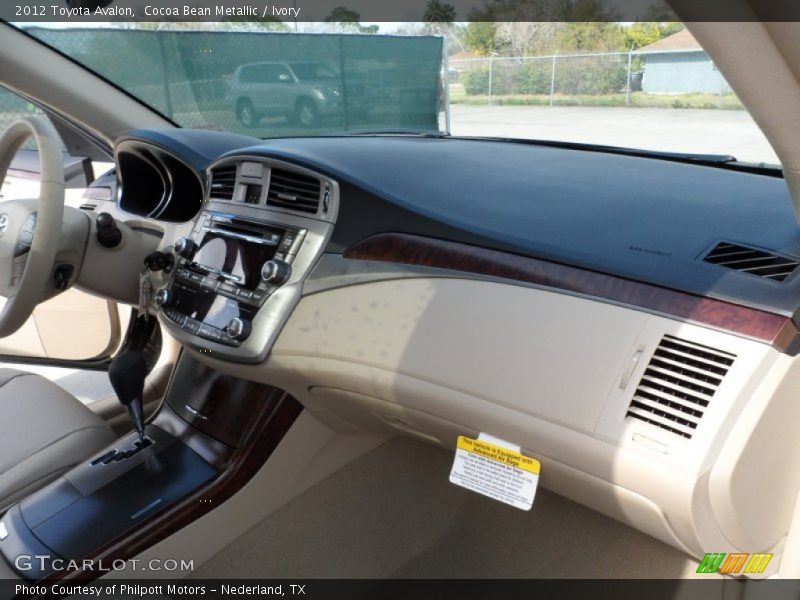 Cocoa Bean Metallic / Ivory 2012 Toyota Avalon