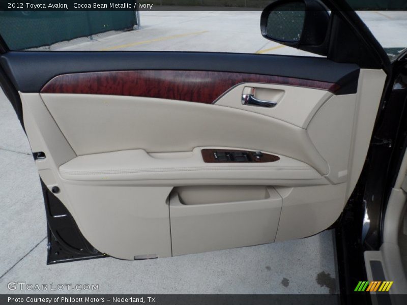 Cocoa Bean Metallic / Ivory 2012 Toyota Avalon