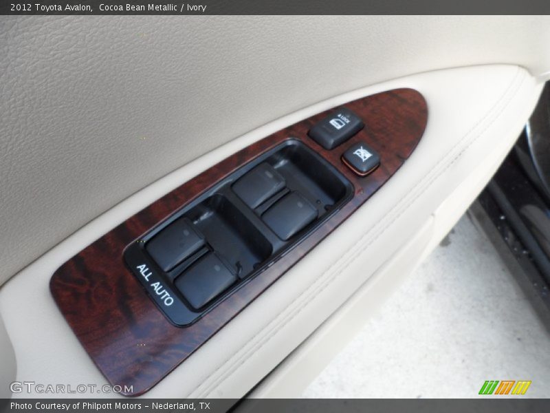 Cocoa Bean Metallic / Ivory 2012 Toyota Avalon