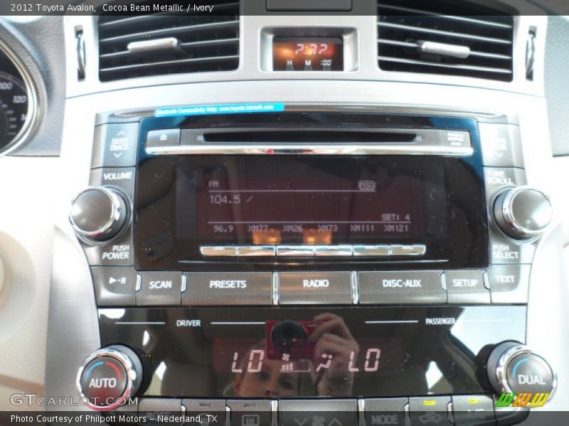 Cocoa Bean Metallic / Ivory 2012 Toyota Avalon