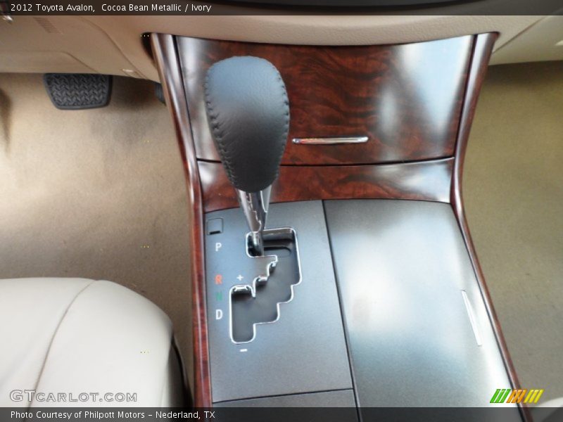 Cocoa Bean Metallic / Ivory 2012 Toyota Avalon