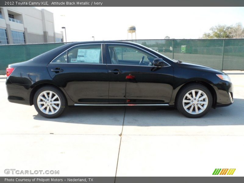 Attitude Black Metallic / Ivory 2012 Toyota Camry XLE