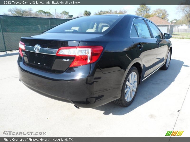Attitude Black Metallic / Ivory 2012 Toyota Camry XLE