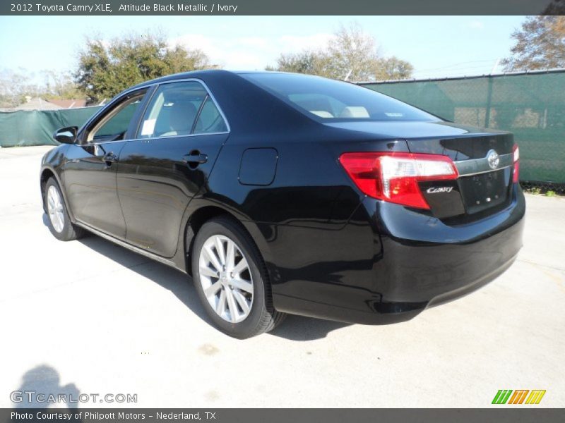 Attitude Black Metallic / Ivory 2012 Toyota Camry XLE