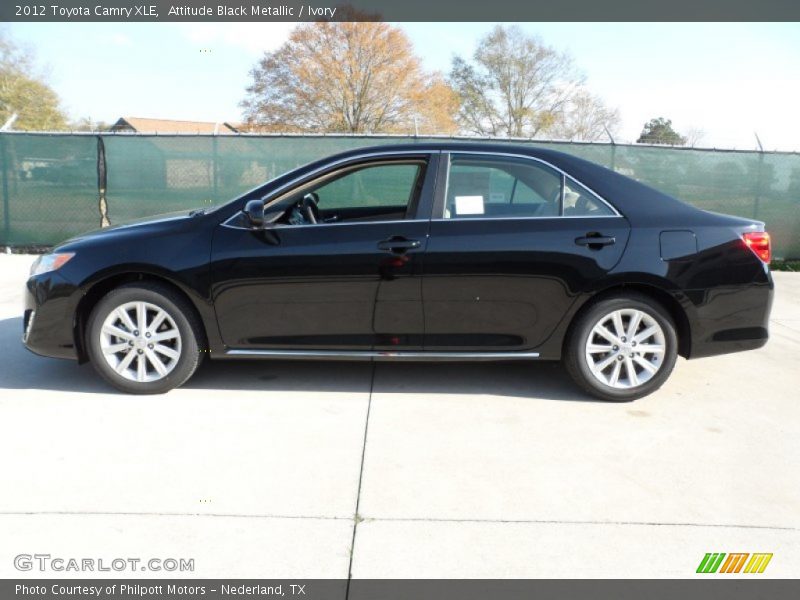 Attitude Black Metallic / Ivory 2012 Toyota Camry XLE