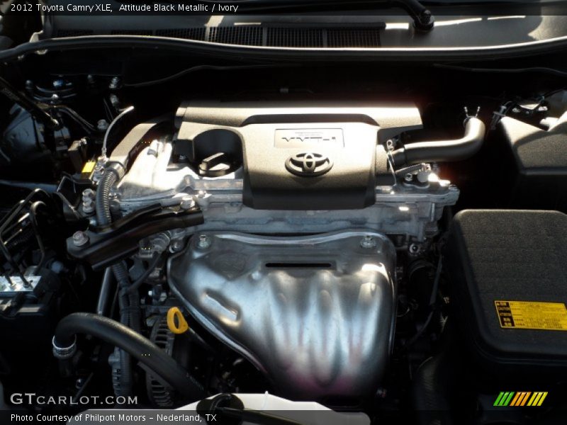 Attitude Black Metallic / Ivory 2012 Toyota Camry XLE