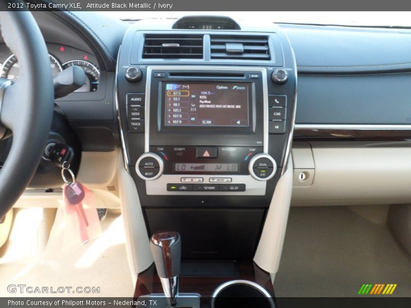 Attitude Black Metallic / Ivory 2012 Toyota Camry XLE