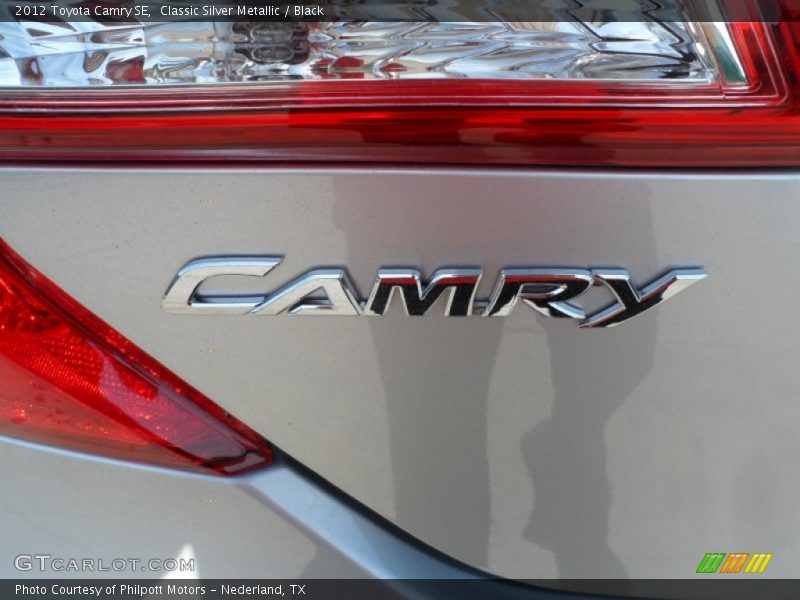 Classic Silver Metallic / Black 2012 Toyota Camry SE