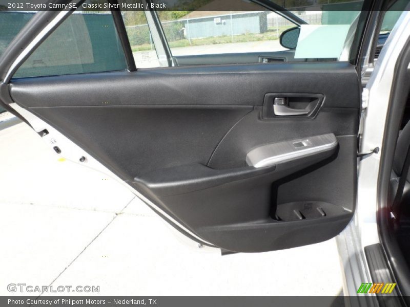 Classic Silver Metallic / Black 2012 Toyota Camry SE