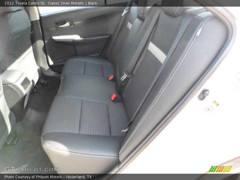Classic Silver Metallic / Black 2012 Toyota Camry SE