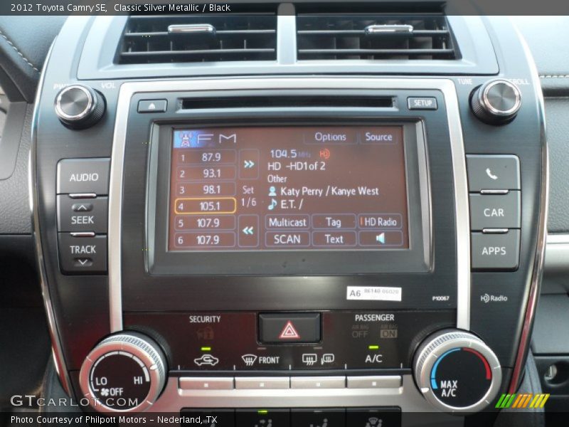 Classic Silver Metallic / Black 2012 Toyota Camry SE