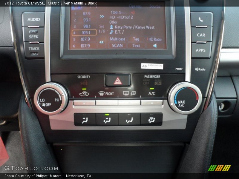 Classic Silver Metallic / Black 2012 Toyota Camry SE