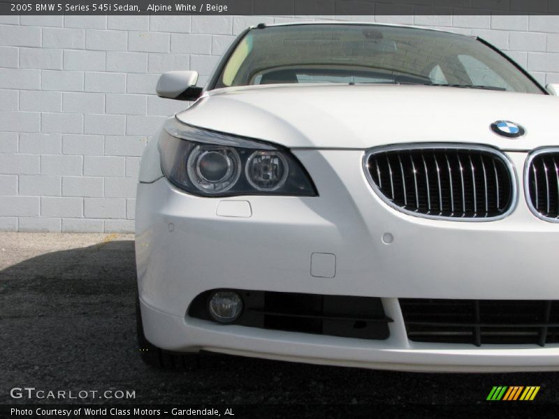 Alpine White / Beige 2005 BMW 5 Series 545i Sedan