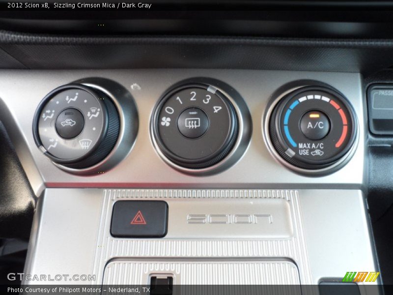 Sizzling Crimson Mica / Dark Gray 2012 Scion xB