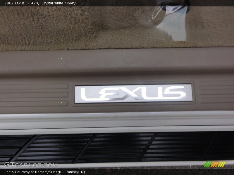 Crystal White / Ivory 2007 Lexus LX 470