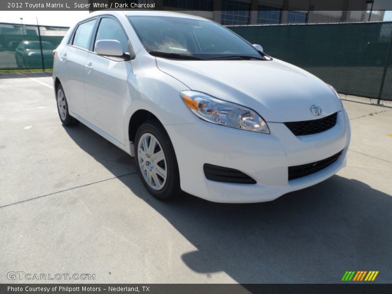 Super White / Dark Charcoal 2012 Toyota Matrix L