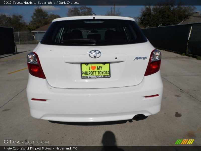 Super White / Dark Charcoal 2012 Toyota Matrix L