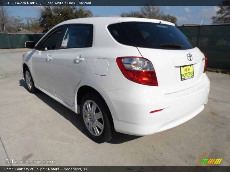 Super White / Dark Charcoal 2012 Toyota Matrix L