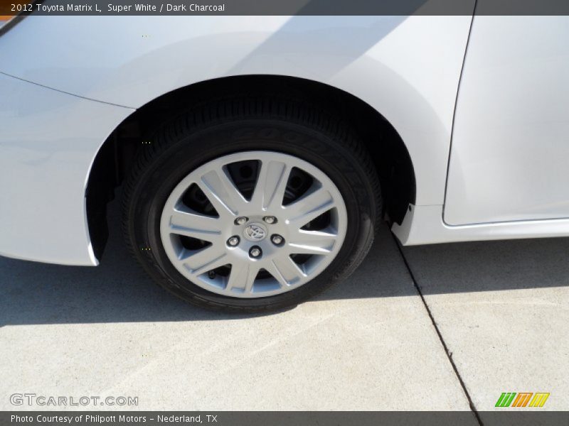 Super White / Dark Charcoal 2012 Toyota Matrix L